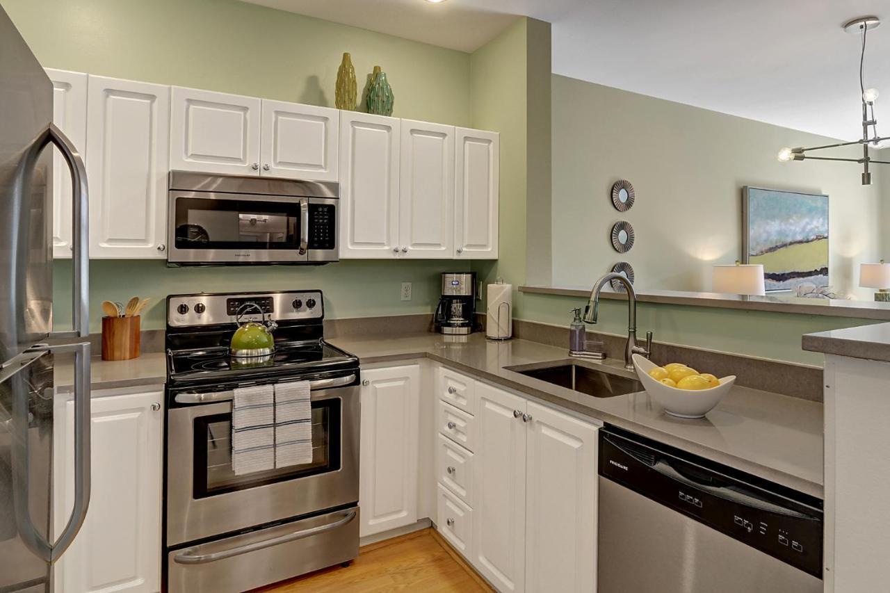 City Water View Oasis With Pool & Gym Near Cruise In Heart Of Seattle Luaran gambar