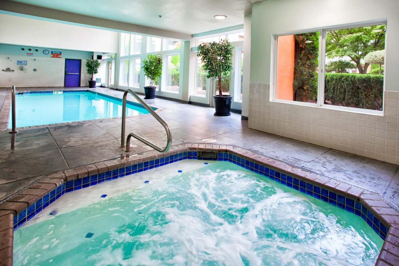 City Water View Oasis With Pool & Gym Near Cruise In Heart Of Seattle Luaran gambar